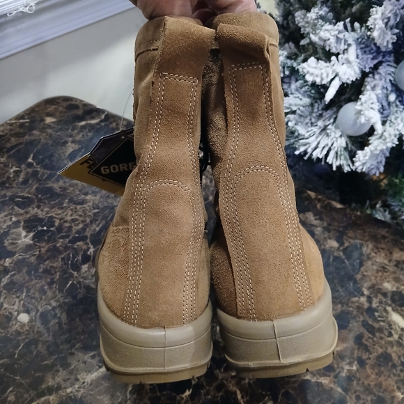 Belliville Gore-Tex Extreme Cold Weather Vibram Miltary Boots 9 Men/10.5 Women - Picture 10 of 13